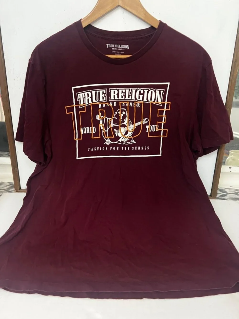 True Religion Brand Jeans Mens Burgundy L T-shirt Buddha Playing Guitar Graphic